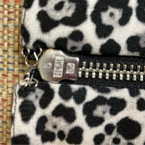 Michael Kors size M black and white skirt - Picture 5 of 9